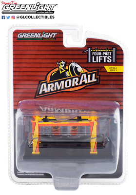 Greenlight 16150-A 1/64 Viersäulenhebebühnen Serie 4 - Armor All