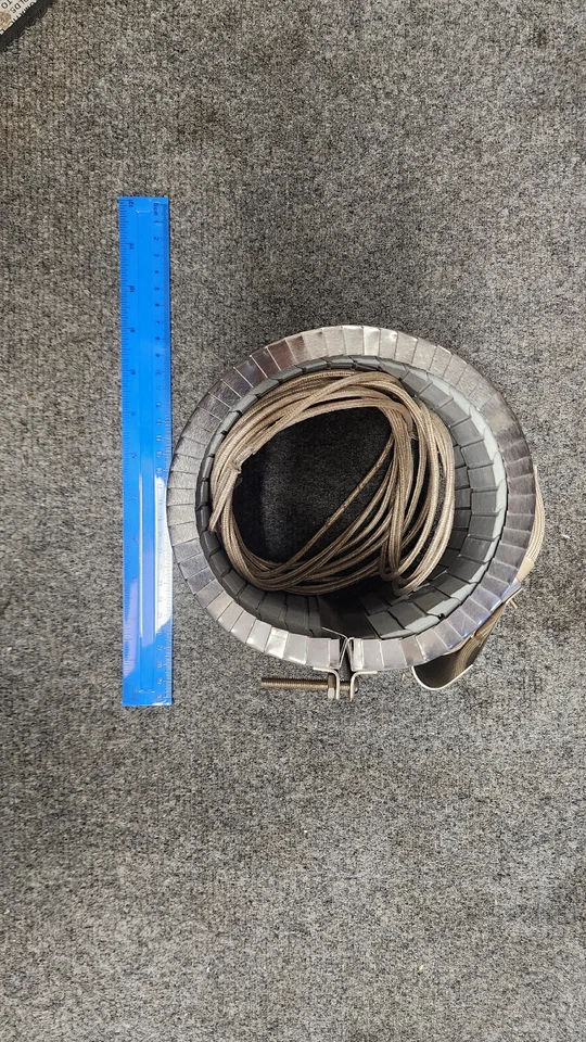 Calentador de Banda Cerámica 5 1/4" X 4 1/2" 230/460V 2000W Foto 2 de 4