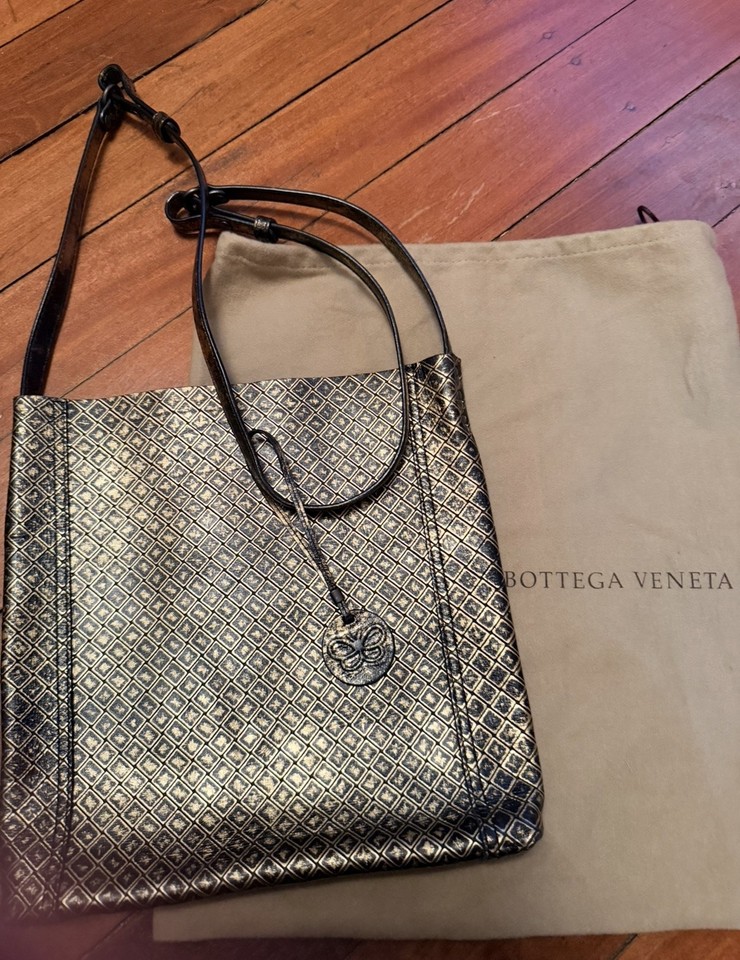 Bottega Veneta Messenger Bag