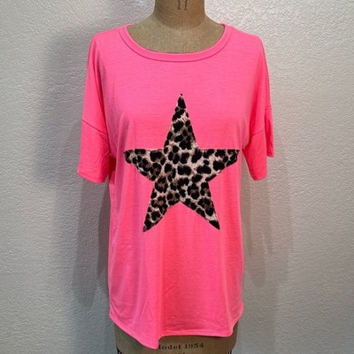 Heimish Women's Medium Hot Pink Leopard Star Print Short Sleeve T-Shirt Top NWT