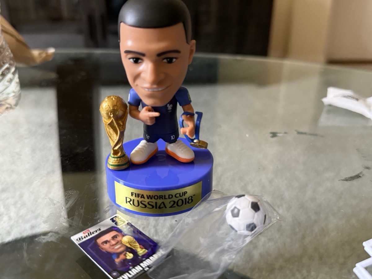 FIFA BALLERSキリアンムバッペ フィギュア シークレット Ballers Kylian Mbappé FIFA World Cup 2018 Figurine with Soccer
