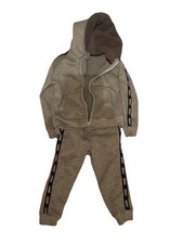 Boys DKNY 2-piece Hoodie and sweatpants set size 4 T.