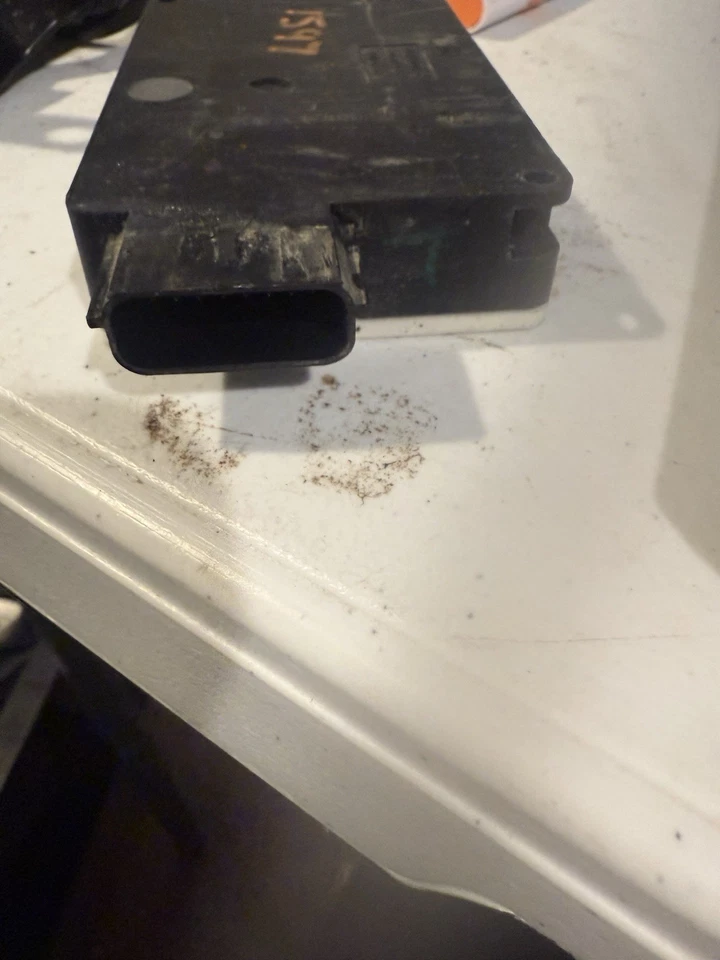 Sensor de estacionamiento de parachoques trasero GM Buick Enclave 2013-2017 OEM 84440527 izquierdo o derecho Foto 4 de 4