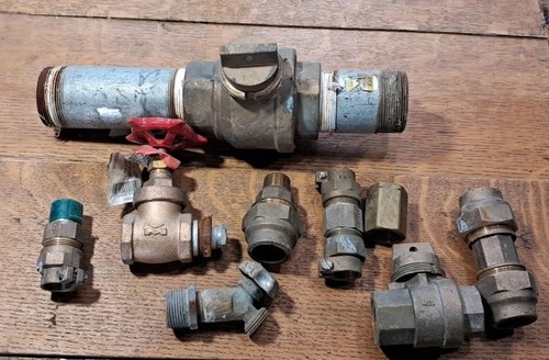 VINTAGE LOT BRASS COPPER Pipe Parts And Valves Os198