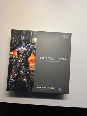Revoltech Arkham Knight (ver 1.5) READ DESCRIPTION