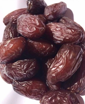 Organic Medjool Dates - 2lb Box