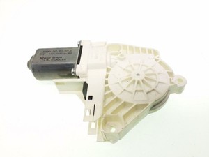 Volkswagen Touareg II 2012 Links Fensterhebermotor Tür vorne 8K0959801B BOS6118