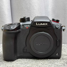 Panasonic LUMIX DC-GH5 Camera Body - 10-bit 4:2:2 4K60p - 5-Axis IBIS - 90 New
