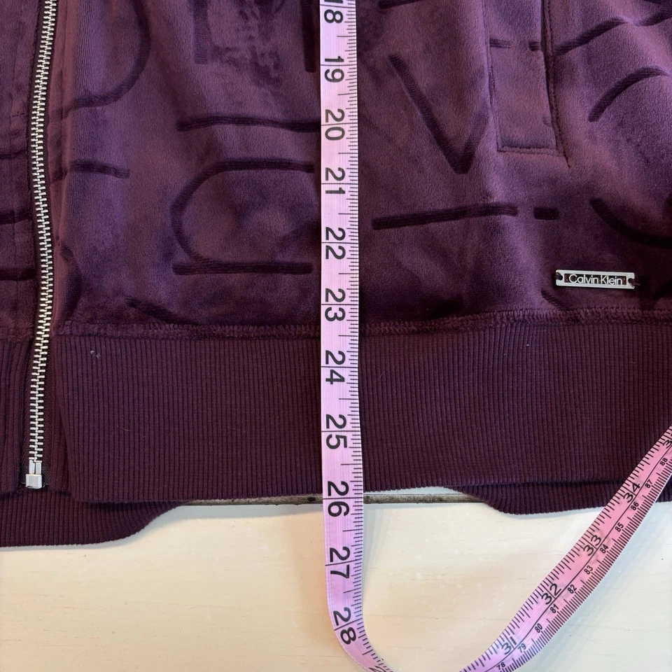 Женская велюровая куртка с капюшоном Calvin Klein с логотипом XL бордовая на молнии - Изображение 4 из 4