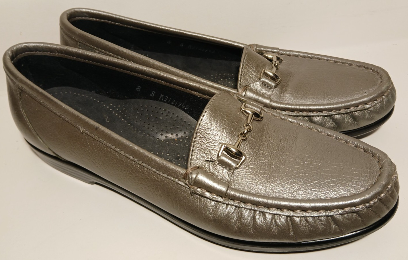 SAS Metro Tripad Women’s Sz 8S Comfort Slip On Leather Horsebit Loafers Silver