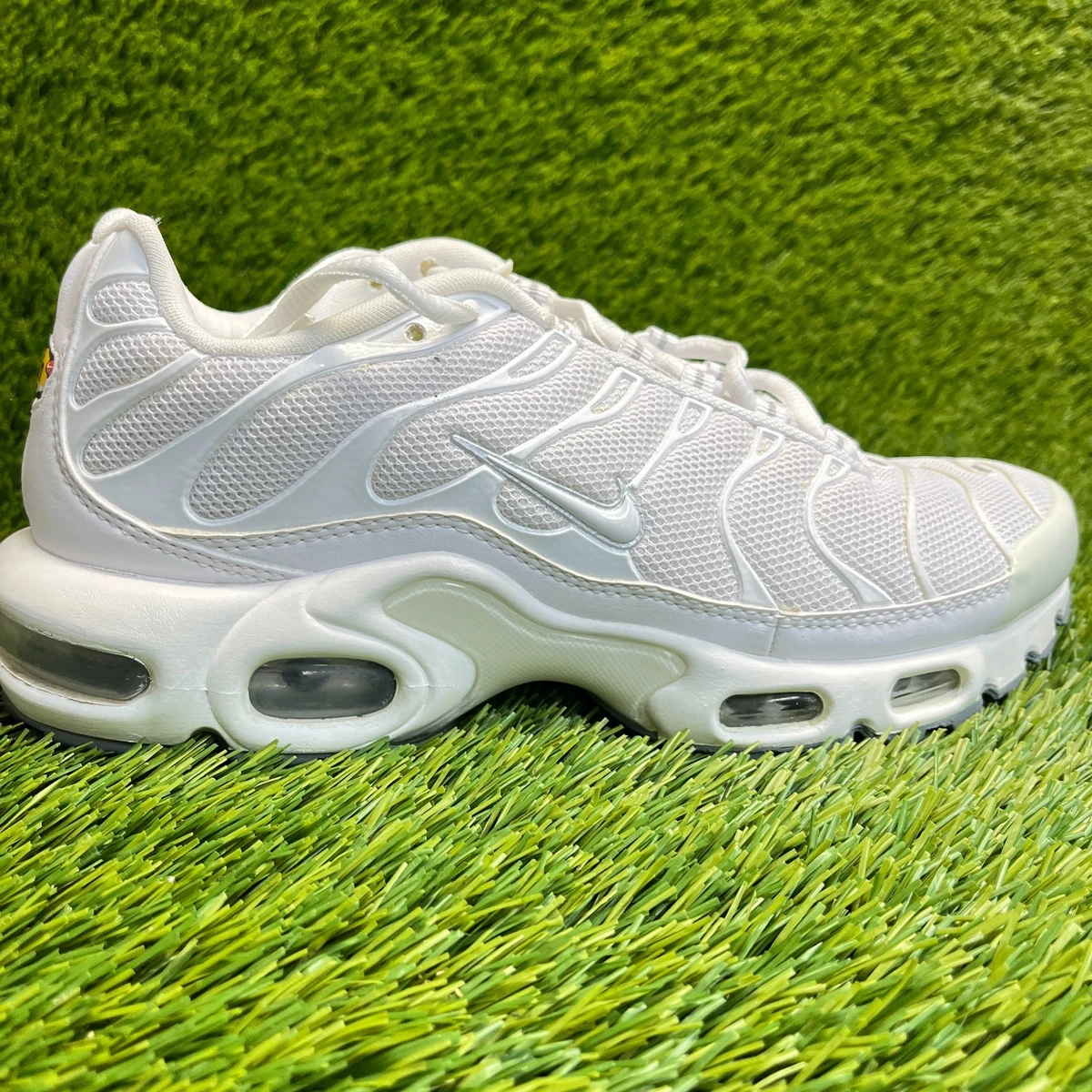 Nike Air Max Plus TN Mens Sz 9 Triple White Athletic  yellowing /color on front Air Max Plus 3 “Multi-Swoosh” Appears | House of Heat° main image 2