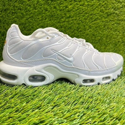Nike Air Max Plus TN Mens Size 7 Triple White Athletic Running Shoes Sneakers