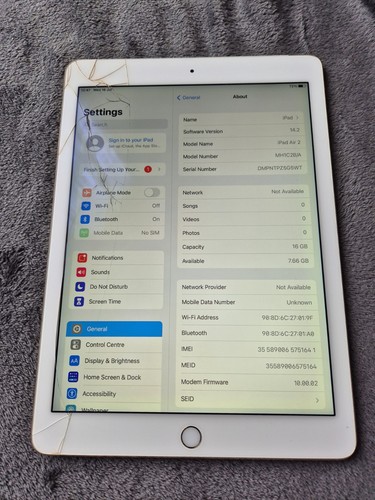Apple iPad Air 2 - A1567 - 16GB - Gold -front glass Cracked! WORKING (Cellular) - Picture 2 of 11