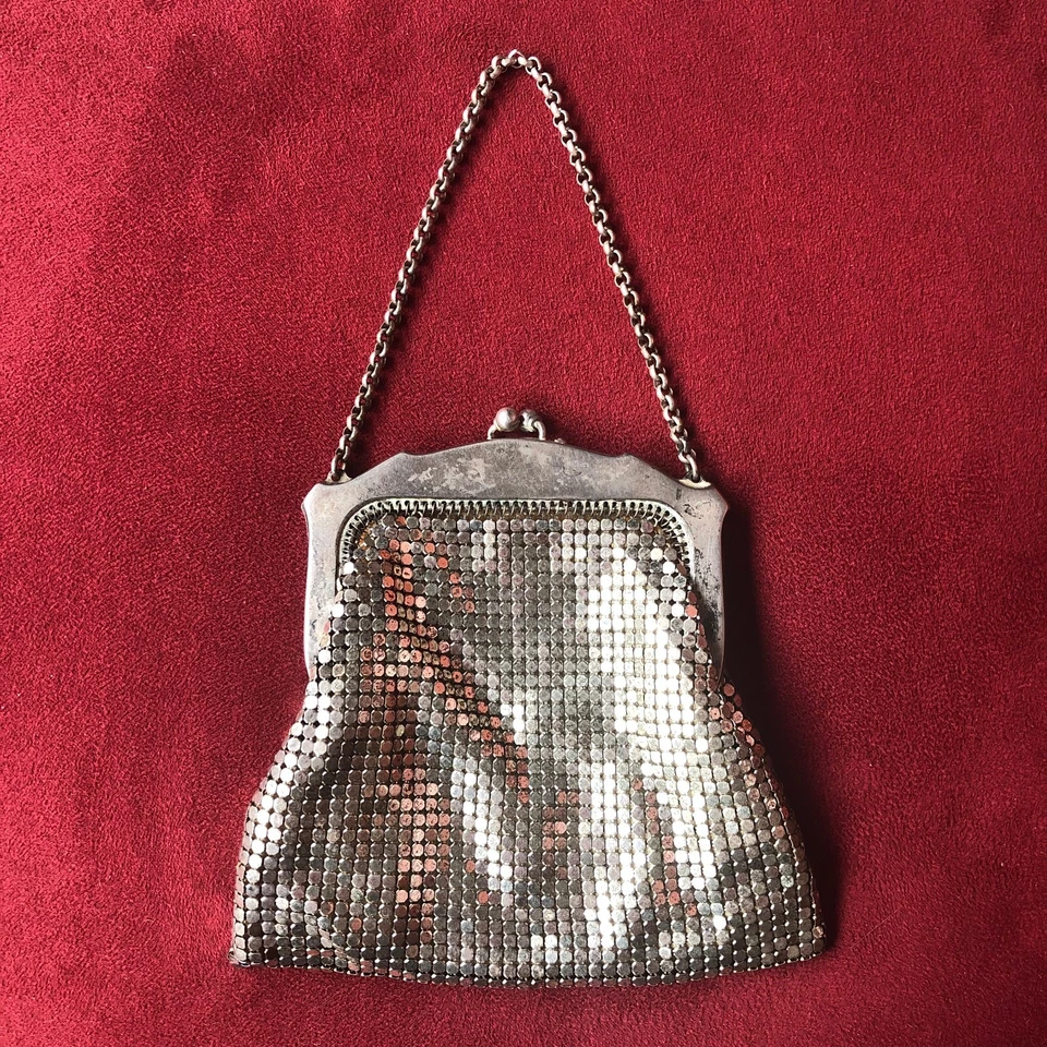 Antigua bolsa de malla metálica plateada de 5" Whiting & Davis monedero cadena correa de muñeca Foto 2 de 4
