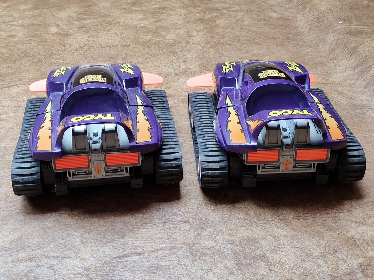 2) Vintage Tyco 49 MHz ZIG ZAG MAXIMUM HEAT 9.6 V Turbo RC (Parts