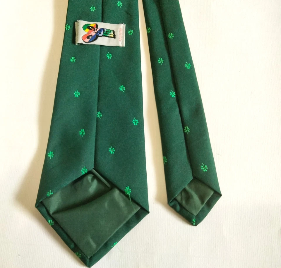 Corbata de hombre vintage SUGRA DUBLIN IRLANDA TRÉBOL DE TRES HOJAS DECORACIÓN VERDE Foto 3 de 4