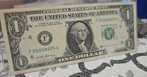 Billete De 1 Dollar De 4 Dígitos F000008924G Estado Vf Año 2017