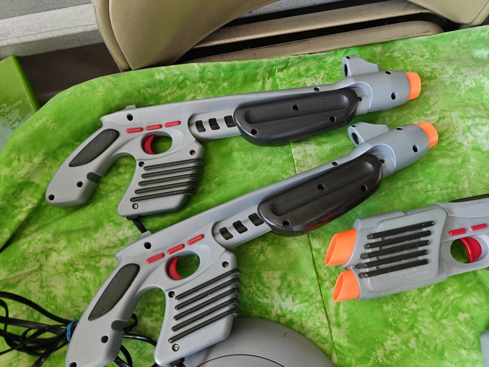 Radica Arcadia Electronic Skeet Shoot Set 3 Pistolas 3 Juegos Probados Funciona Completo Foto 4 de 4