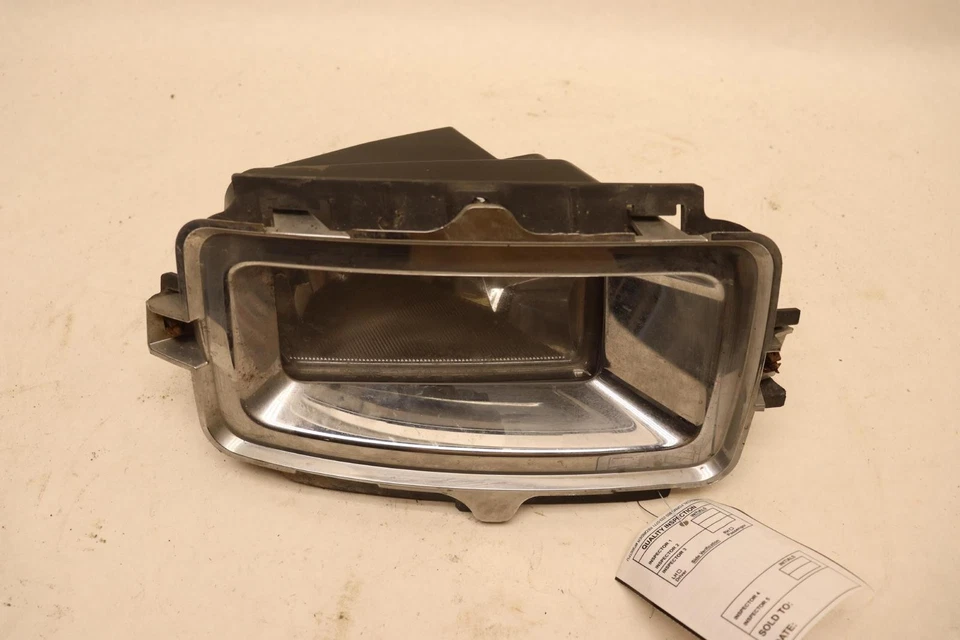 Faro antiniebla delantero izquierdo Chevy Silverado 1500 2007-2015 OEM Foto 2 de 4