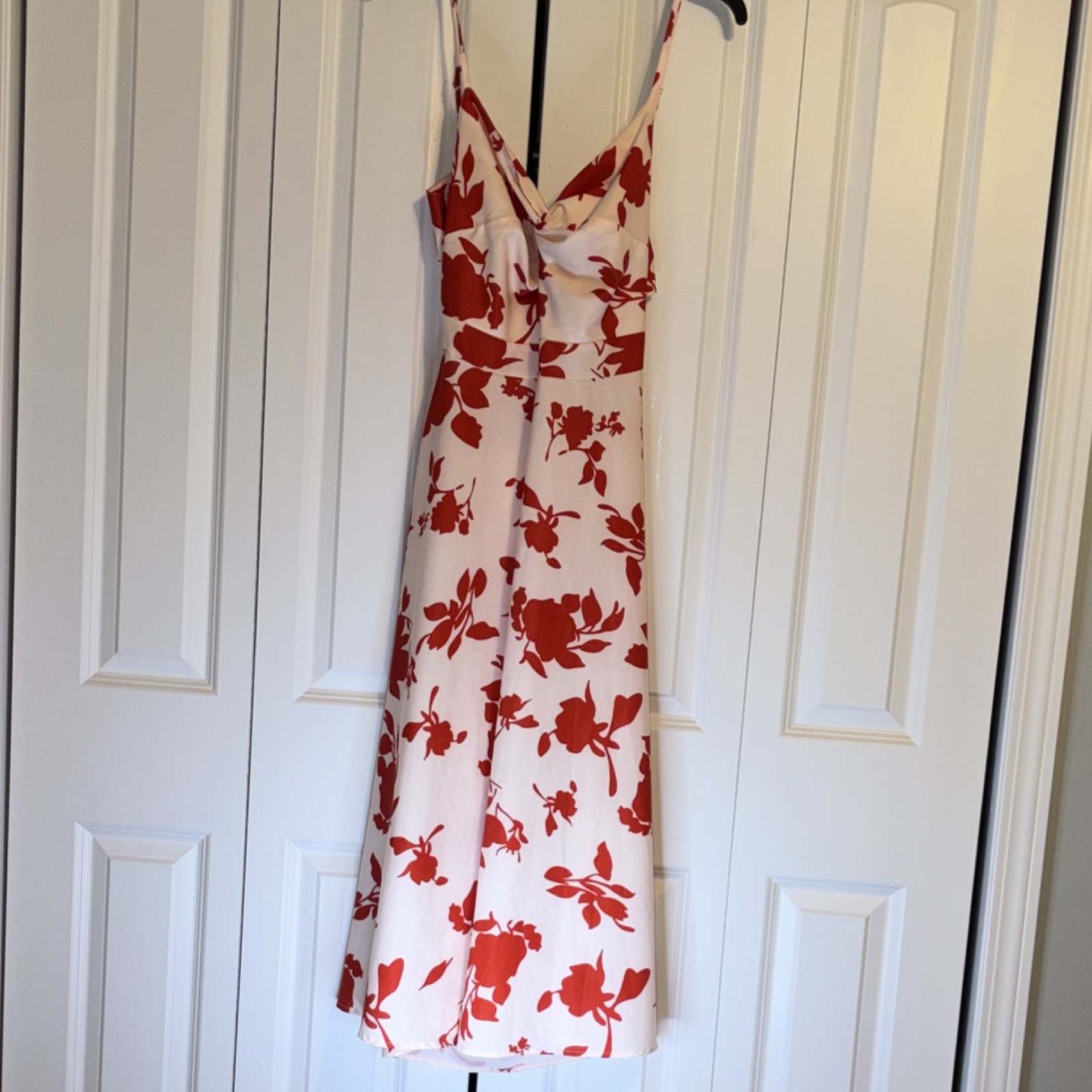 Women's White Red Floral Midi Sundress Sleeveless V-Neck Cut-Out Bow Strap