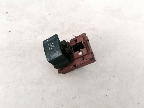 Volkswagen Passat 2006 Fuel Cap Switch (Gas Fuel Door Switch Butto #1321470-71
