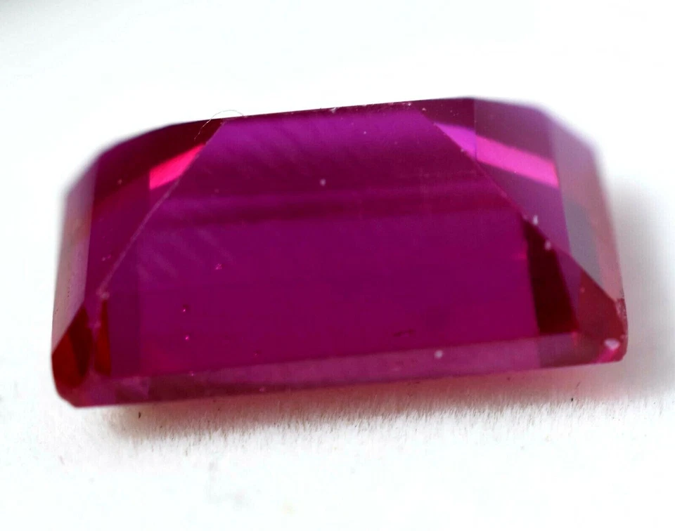 8.25 Ct Natural Pinkish Red Ruby Emerald Cut GGL Certified AAA+ Treated Gemstone - Image 4 of 4