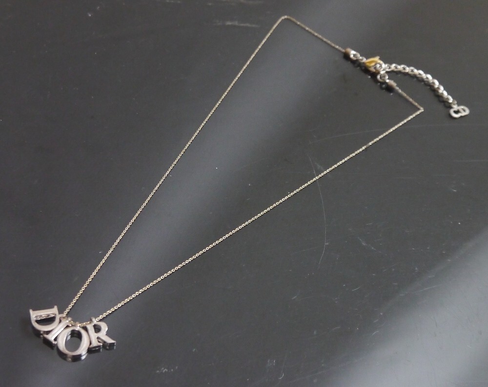 Dior ネックレス Authentic Christian Dior Necklace logo Vintage Metallic