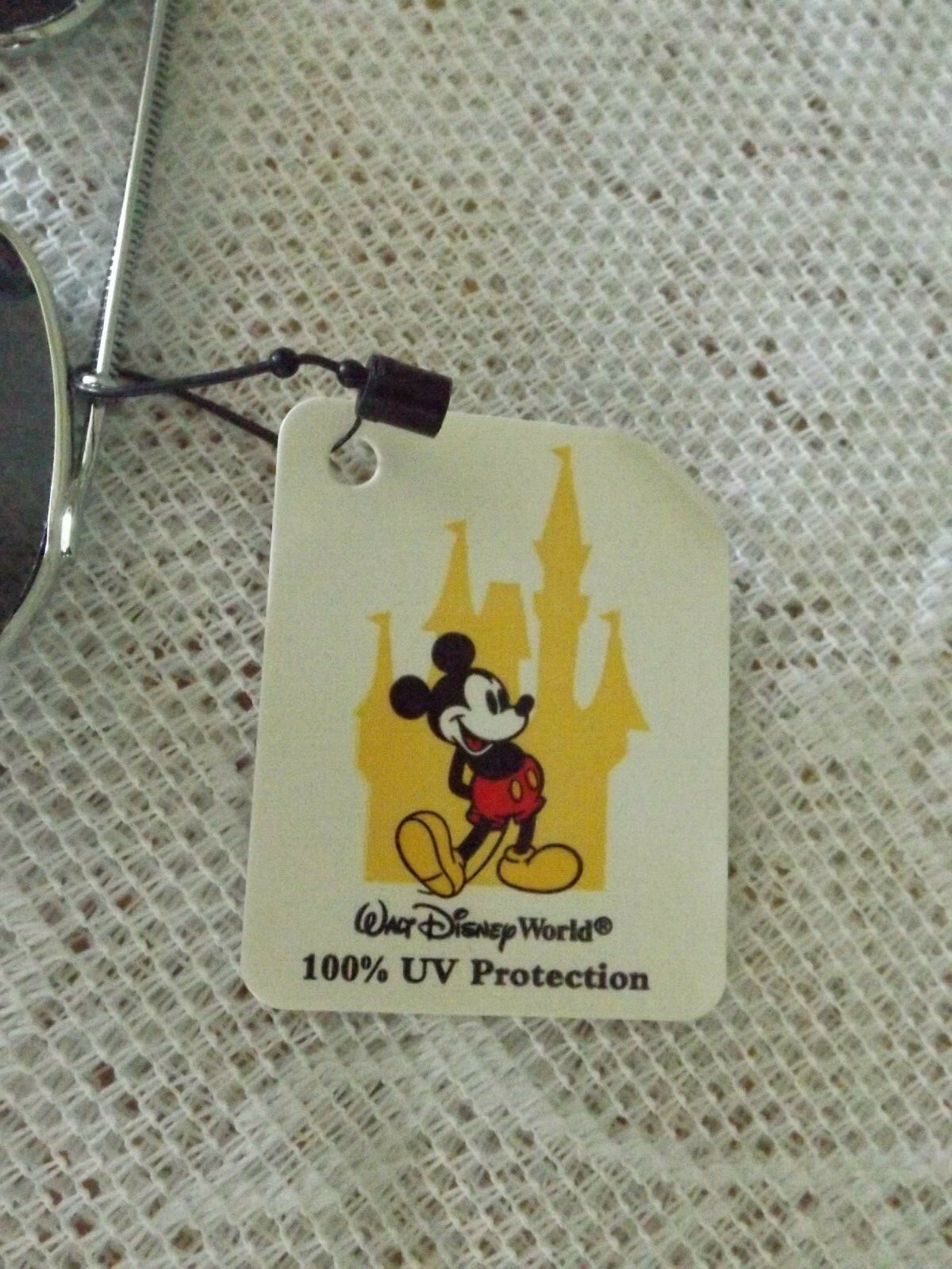 WALT DISNEY WORLD DISNEYLAND CLIP ON SUNGLASSES WITH CASE * NEW WITH