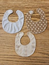 Baby Bibs Set Of 3 NEUTRAL Unbranded Hook And Loop Closure Cottage minimal