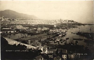 CPA AK GENOVA Citta e Porto ITALY (524527)