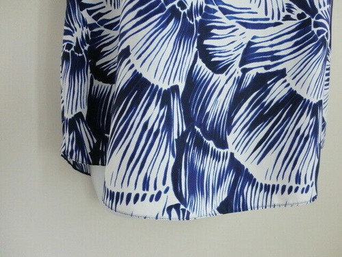New HUGO BOSS Blue Multicolor Print Silk Zalinda Short Sleeve Blouse Top 42/6 - Picture 5 of 8