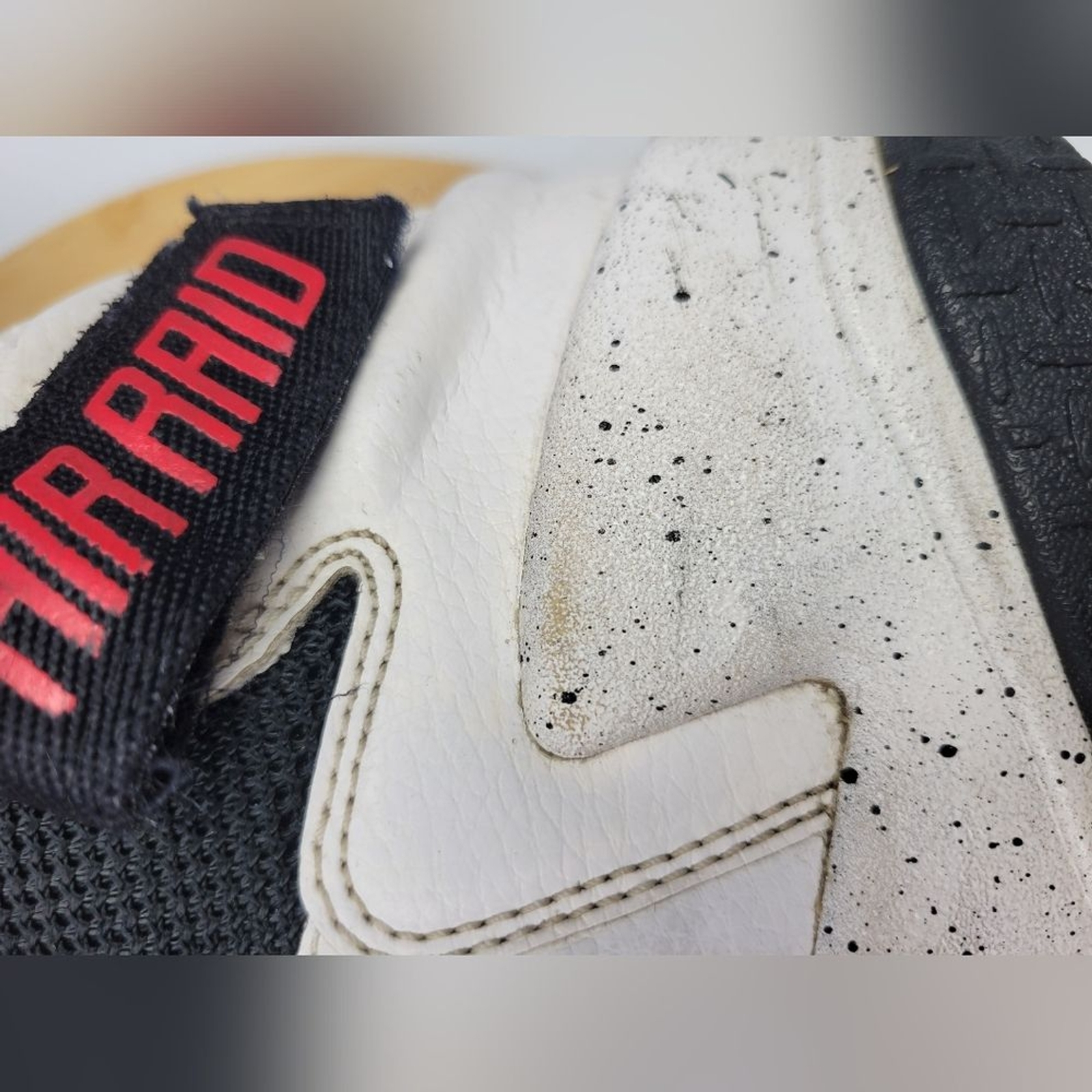 Nike Air Raid White Black Men's Size 9.5