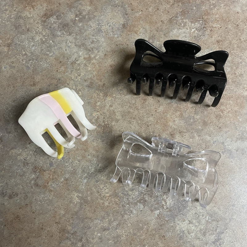 3-Pack Plastic Hair Claw Clips With Teeth - Black Clear White