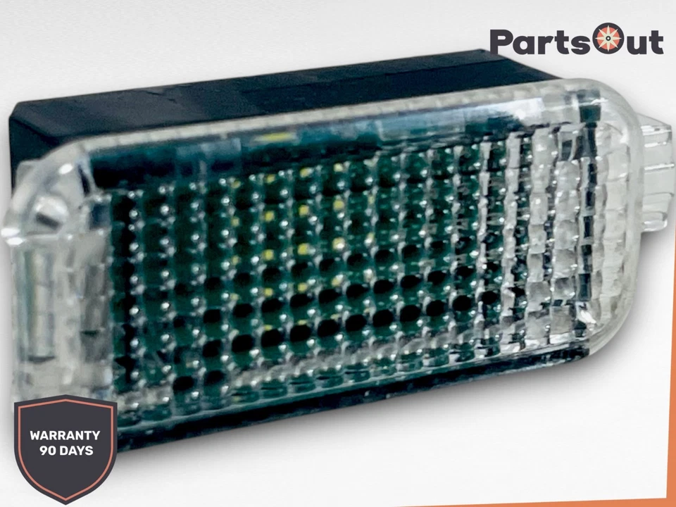 AUDI A6 QUATTRO C7 2012-2024 ASIENTO TRASERO IZQUIERDO O DERECHO LUZ CORTESÍA LÁMPARA OEM Foto 2 de 4