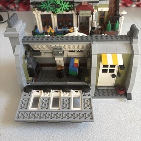 2014 LEGO Creator Expert 10243 Persian Restaurant,(see description)