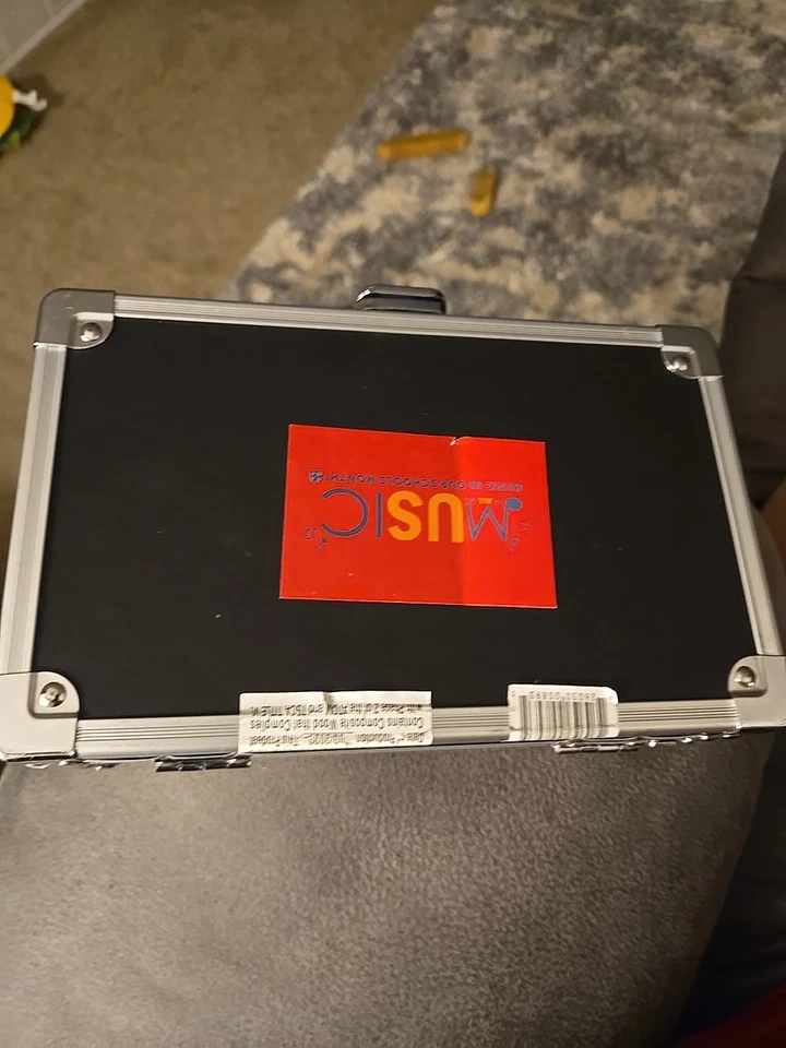 Caja de bloqueo pequeña VAULTZ Mario Kart Mario vs Bowser estuche de lápices en relieve sin llave Foto 2 de 3