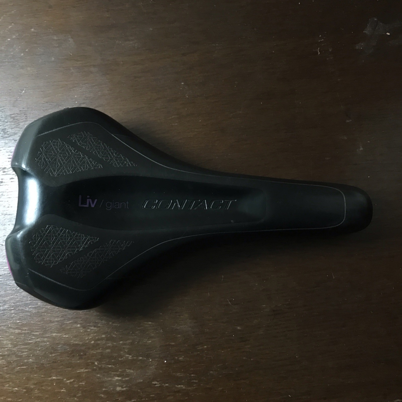 Giant Contact Liv Saddle Women's  Plum/Blk Engraved Nice Deal