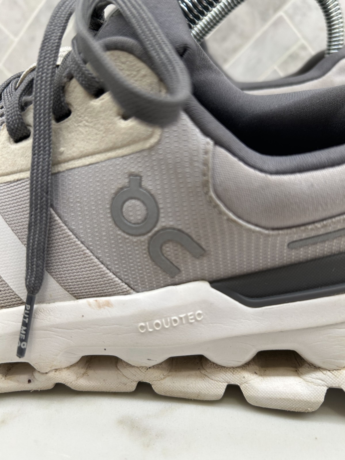 ON Cloud Running Cloudrunner 2 Sneakers Womens Si… - image 10