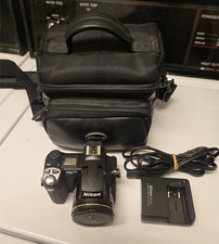 Nikon Coolpix 5700 5MP Digital Camera 8x Optical Zoom