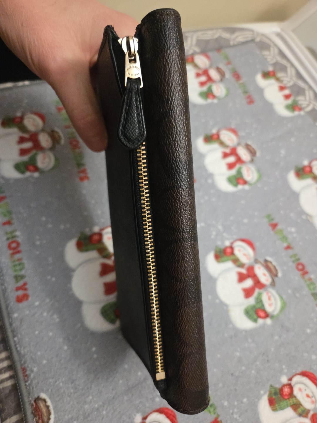 Coach Snap Envelope Wallet Brown. Ouside Zipper Pocket. 