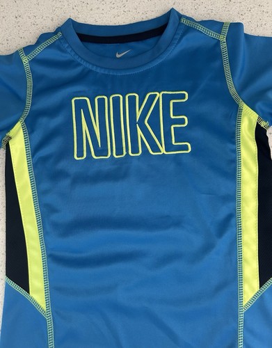 NEW Nike Boys Blue Shorts & T-Shirt Set Athletic Outfit 4/5 NWT - Fast Ship! - Picture 4 of 7