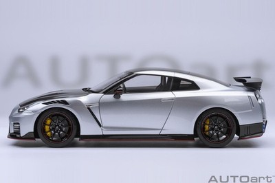 AUTOart NISSAN GT-R R35シルバー 1/18 1/18 AUTOart Nissan Skyline GTR GT-R (R35) (Ultimate Metal