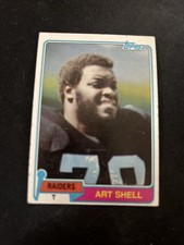 1981 Topps Football Card #43 Art Shell Oakland Raiders ExNm Free Shipping!