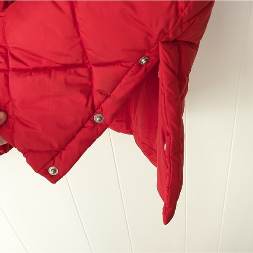 Amazon Essentials Quilted Hooded Red Puffer Coat, size L - Picture 3 of 6