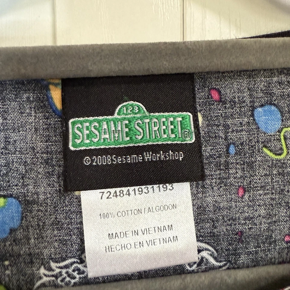 Jaqueta esfoliante rua gergelim média preta estampa colorida Elmo Grover Oscar Y2K - Imagem 4 de 4