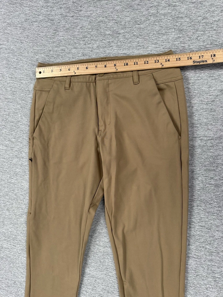 Calça BYLT Masculina 30x30 Marrom Fina Everyday 2.0 Chino Performance Stretch City - Imagem 3 de 4