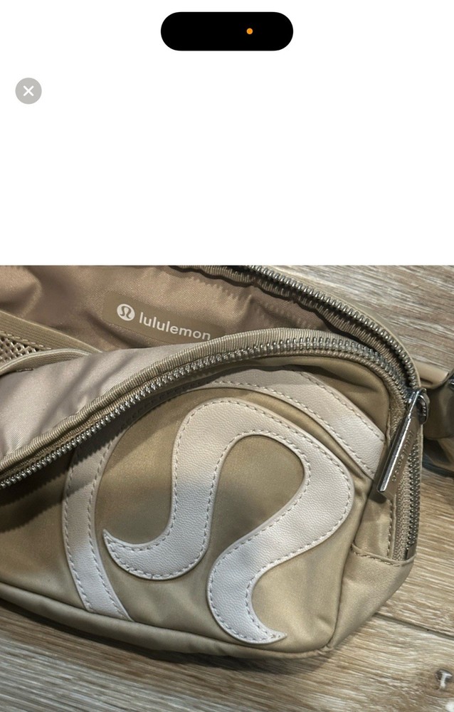 Lululemon Everywhere Belt Bag for On-the-Go Essentials