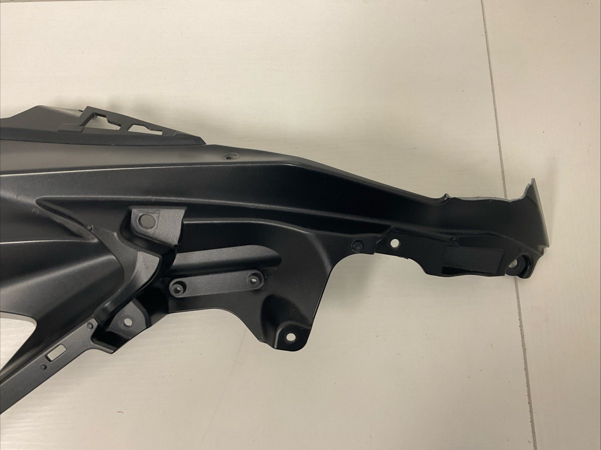 まー 2019-2023 Kawasaki Ninja ZX-6R 636 Right Mid Upper Fairing Panel