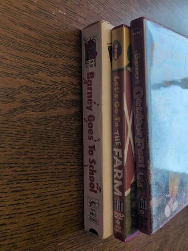 Barney Movies: Outdoor Fun & Let's Go To The Farm DVDS Barney Goes To School VHS - Picture 3 of 8