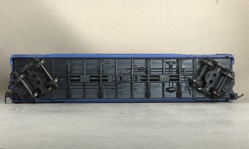 Model Power - Grand Trunk Western - 50' Combo Door Box Car+ Wgt # 591399 - Picture 6 of 6